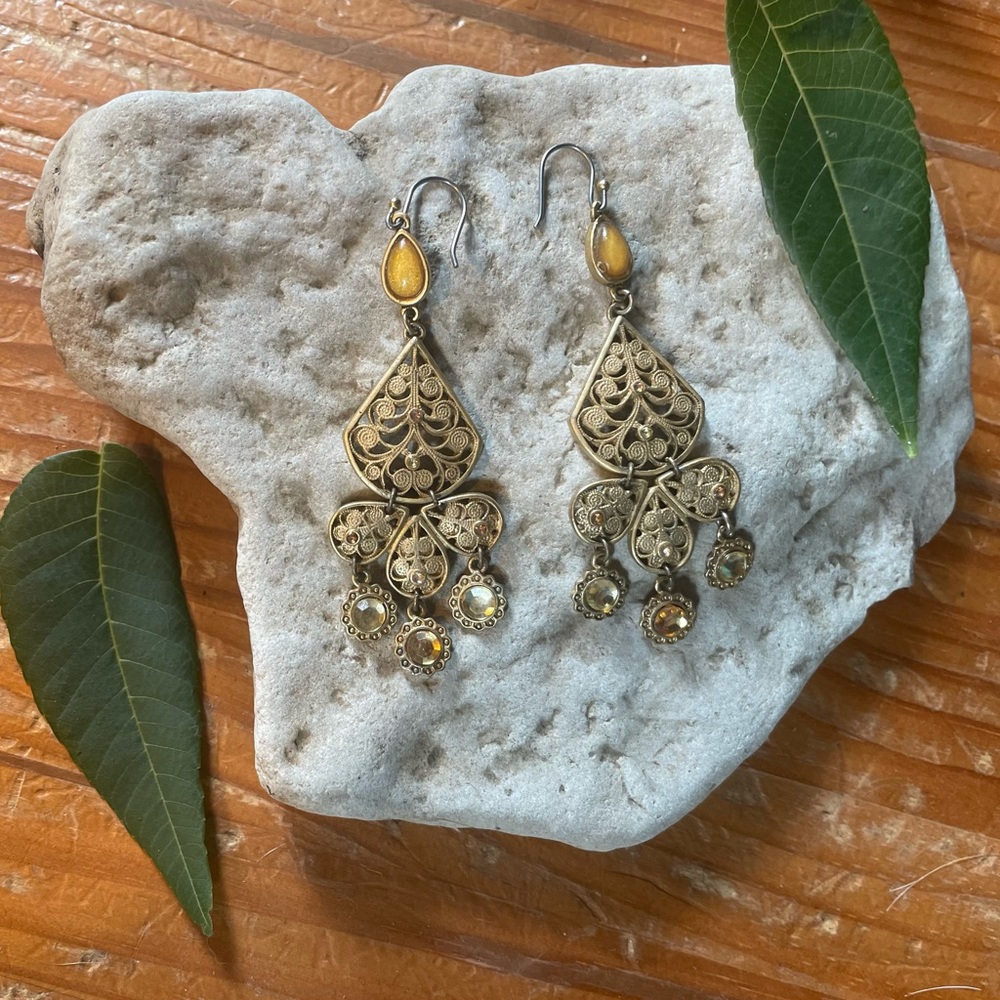 Dangle earrings